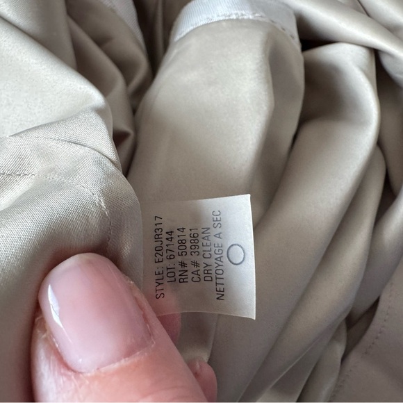 Women's Elie Tahari Floral Red and Beige Vacation Spring Short Skirt Size 4 - Picture 4 of 5